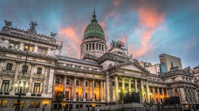 Día de tensión en el Congreso: la oposición busca voltear vetos presidenciales