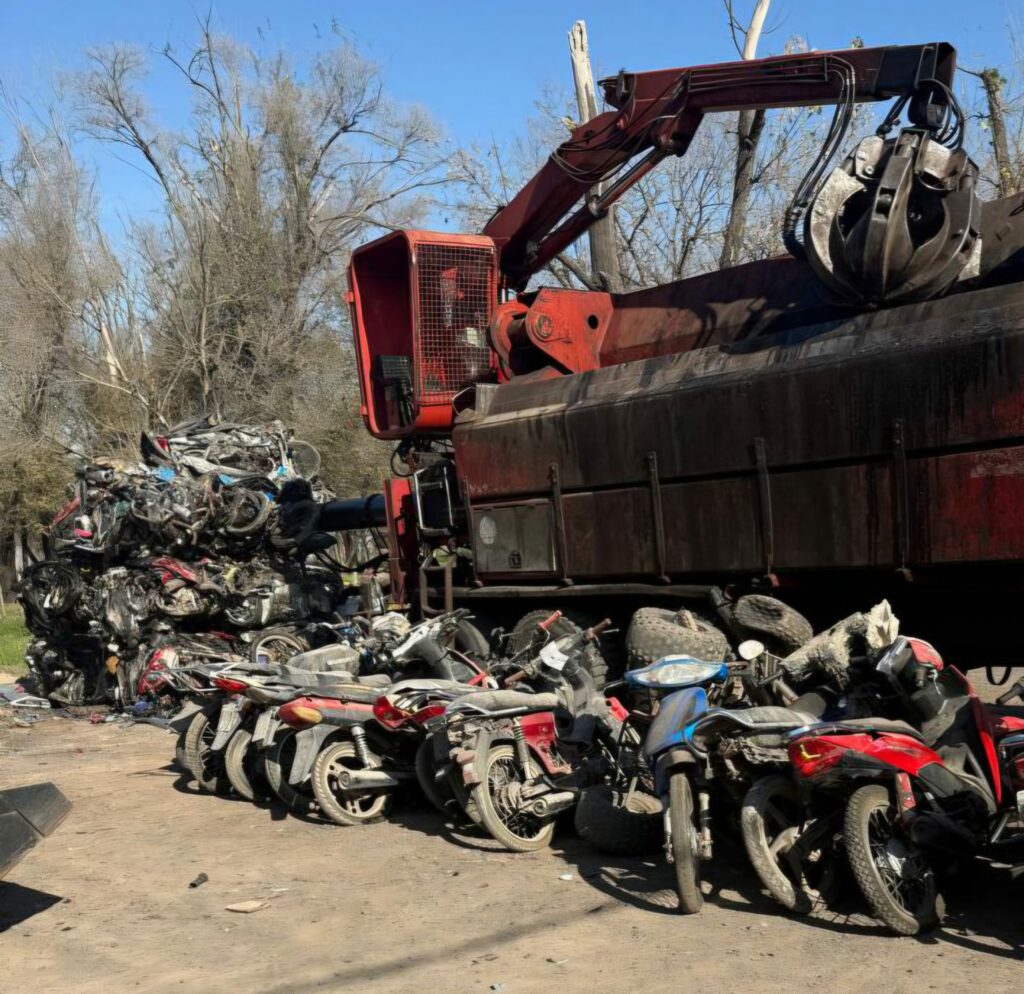 Puerto: se compactaron 300 motovehículos